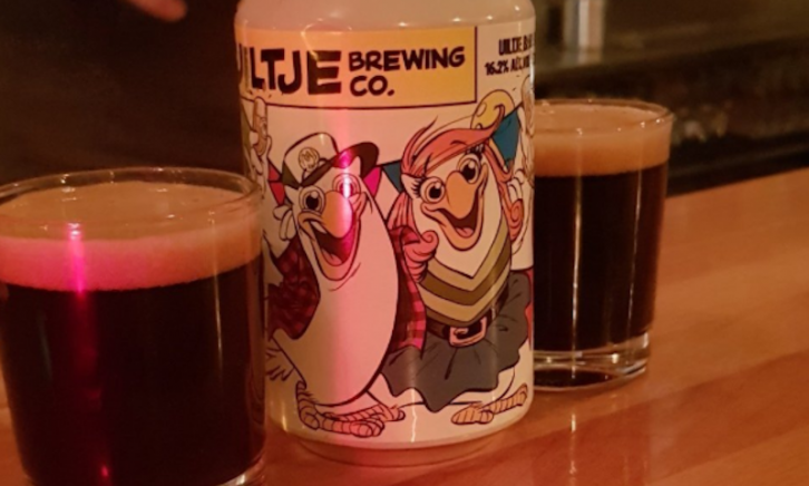 Uiltje Bar 5Y blik en glazen